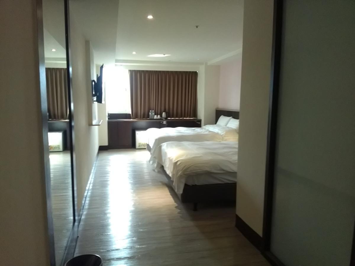 Dengfeng Milan Business Hotel Huwei Exterior foto